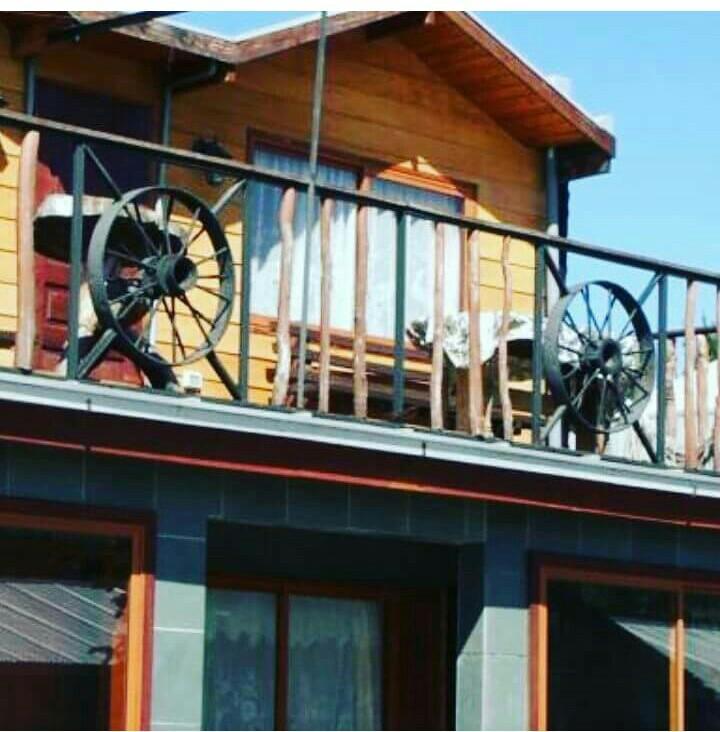 Hostal Maitahue Pucon Bagian luar foto